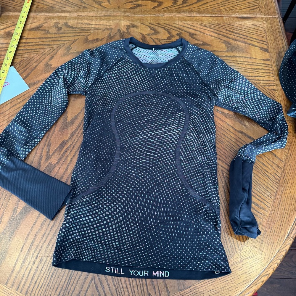 Lululemon Swiftly Tech Long Sleeve 2.0
Grid Warp Black / Neon Multi Size 6 - Picture 10 of 10